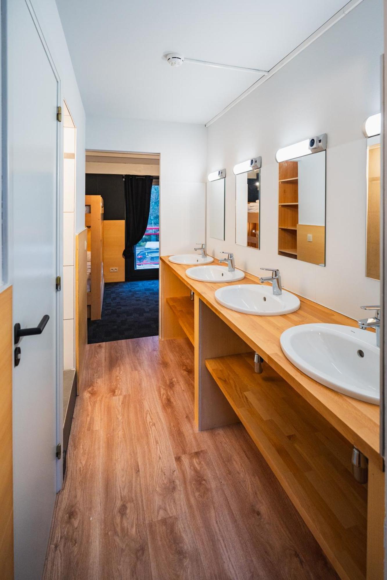 Hotel Aquatel 디넝 외부 사진